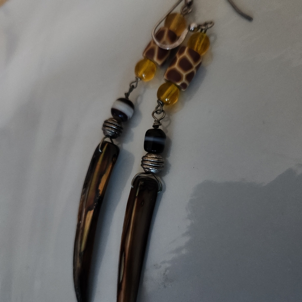 Earring - Picture 2 of 5